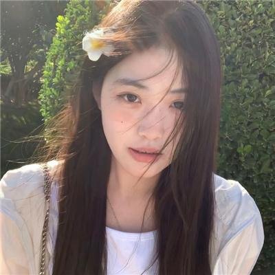 海棠经雨胭脂透
